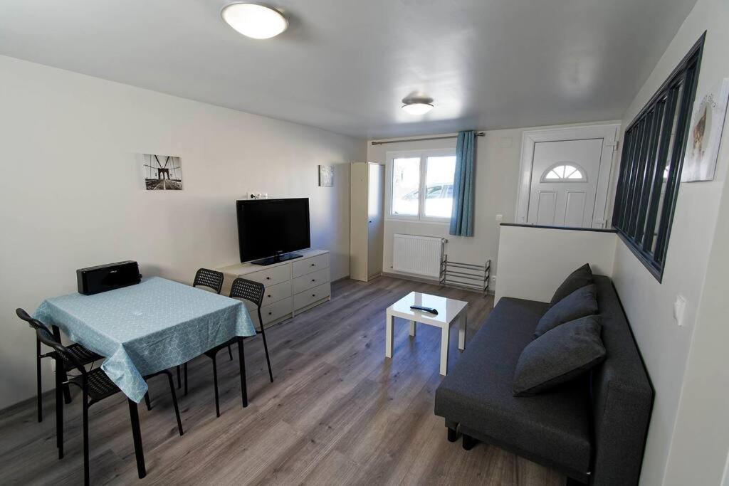Mon Petit Coin Tranquille Apartment Coubron Luaran gambar